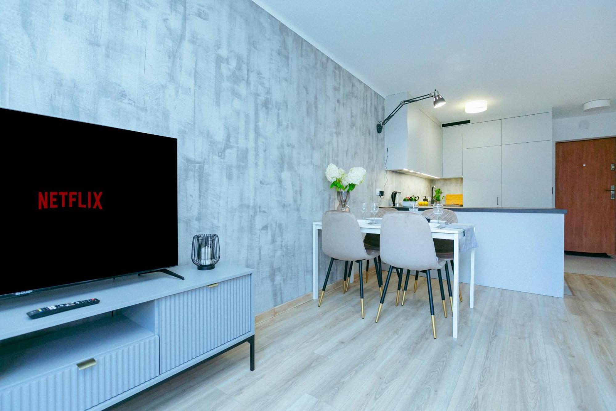 Chlodna 11 - 6 Os Apartament - Better Rental 바르샤바 외부 사진